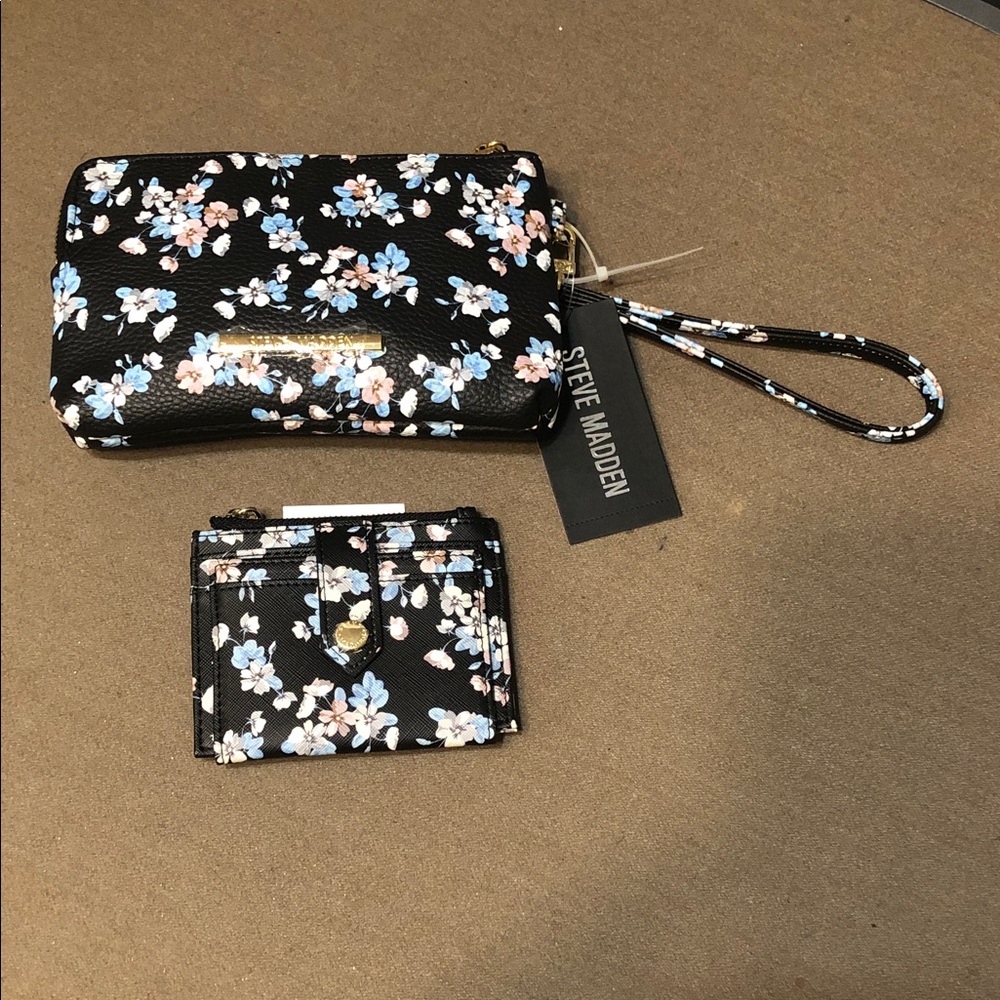 Steve Madden Black Floral Wristlet with Matching Card Case